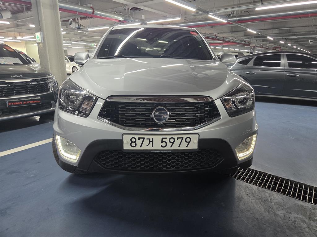 Ssangyong Korando 2017 Plateado - Importación desde Corea - HF Imports Iquique - Foto 1