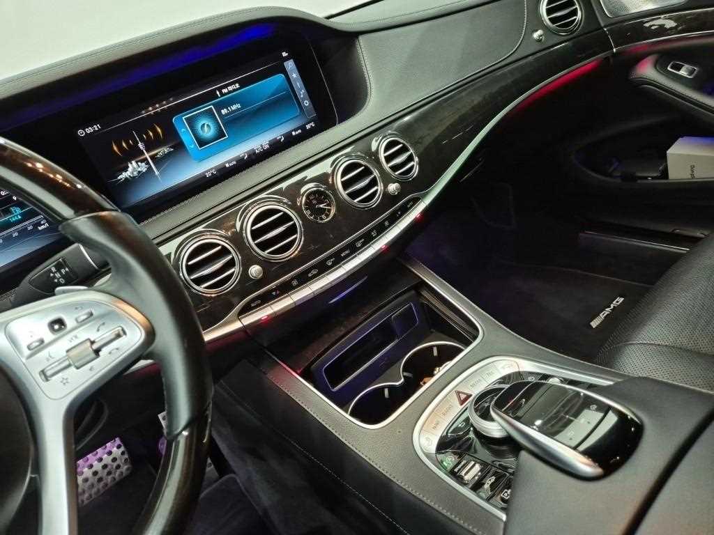 Mercedes Benz S Class - Vista 10