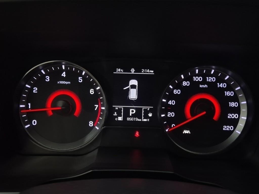 Ssangyong Tivoli - Vista 6