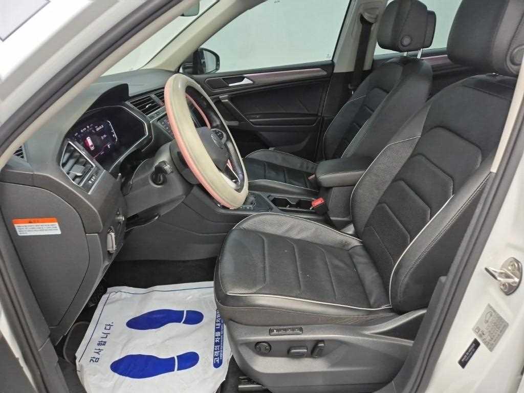 Volkswagen Tiguan - Vista 11