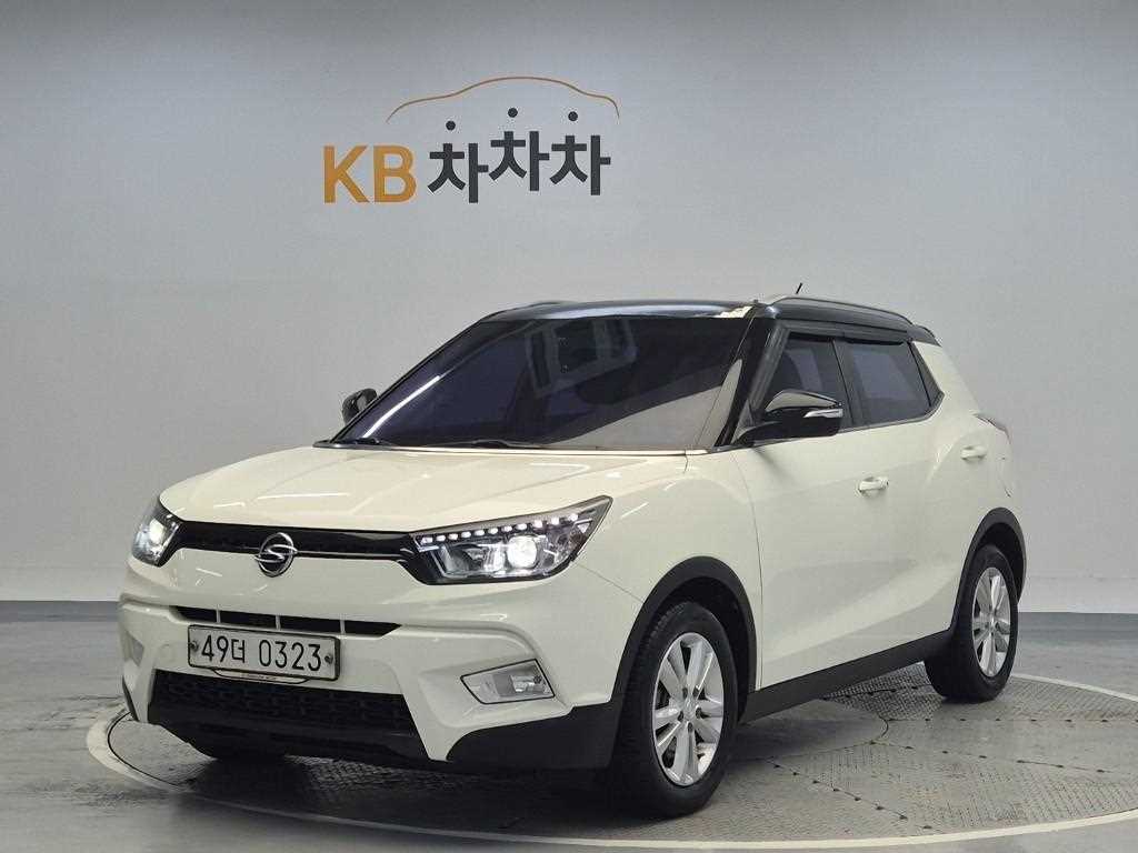 Ssangyong Tivoli 2017 Blanco - Importación desde Corea - HF Imports Iquique - Foto 1
