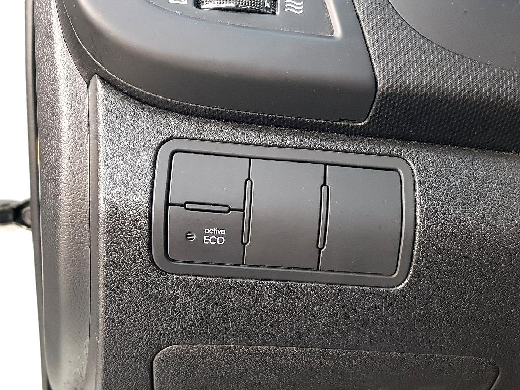 HYUNDAI Accent - Vista 12