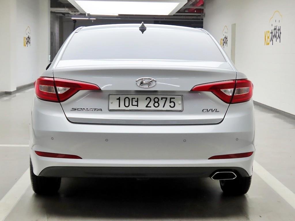 HYUNDAI Sonata - Vista 3