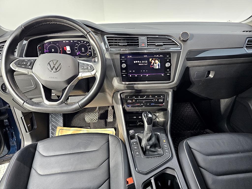Volkswagen Tiguan - Vista 5