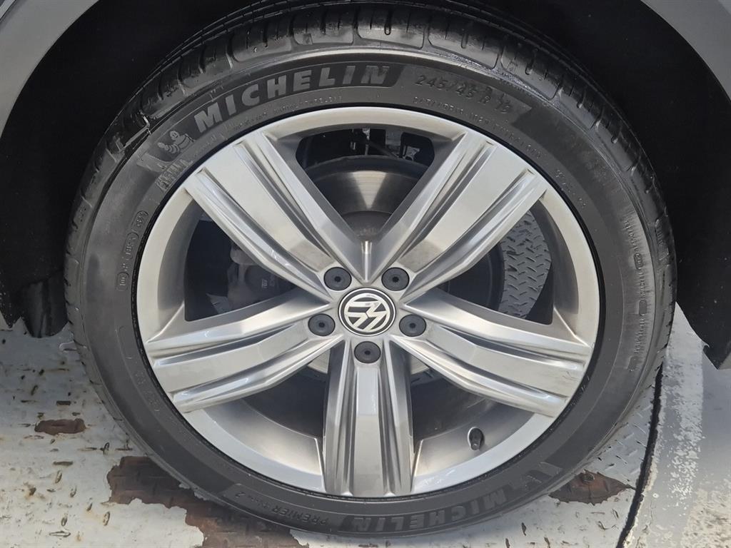 Volkswagen Tiguan 2018 Gris - Importación desde Corea - HF Imports Iquique - Foto 19