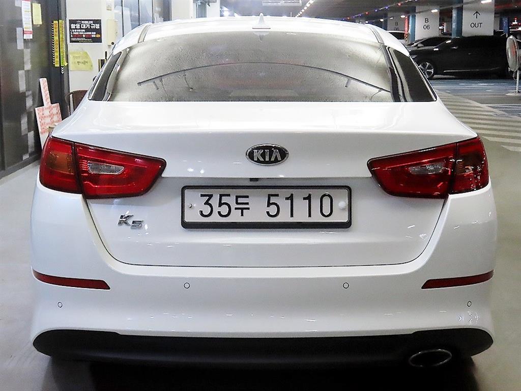 KIA K5 - Vista 5