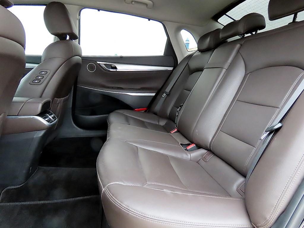 HYUNDAI Grandeur - Vista 6