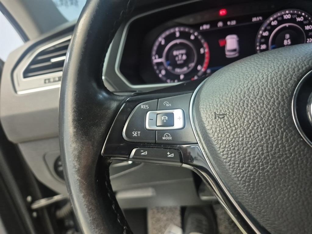 Volkswagen Tiguan 2018 Gris - Importación desde Corea - HF Imports Iquique - Foto 13