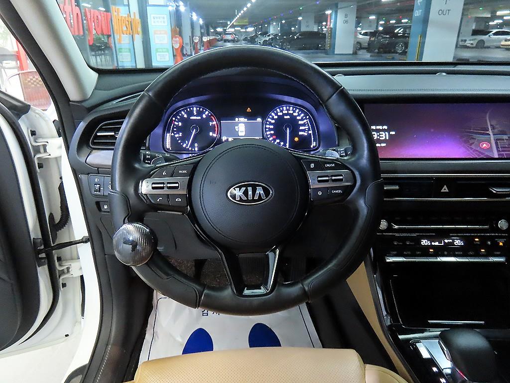 KIA K7 - Vista 8