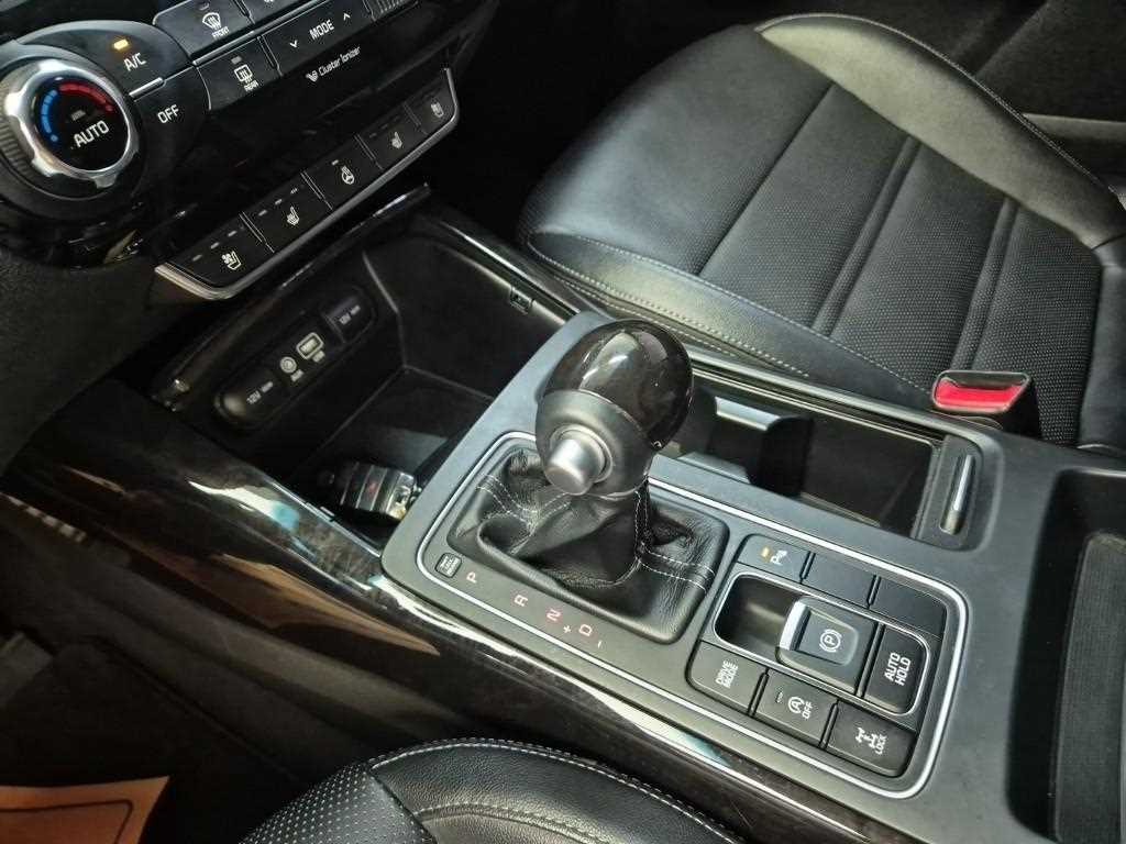KIA Sorento - Vista 8