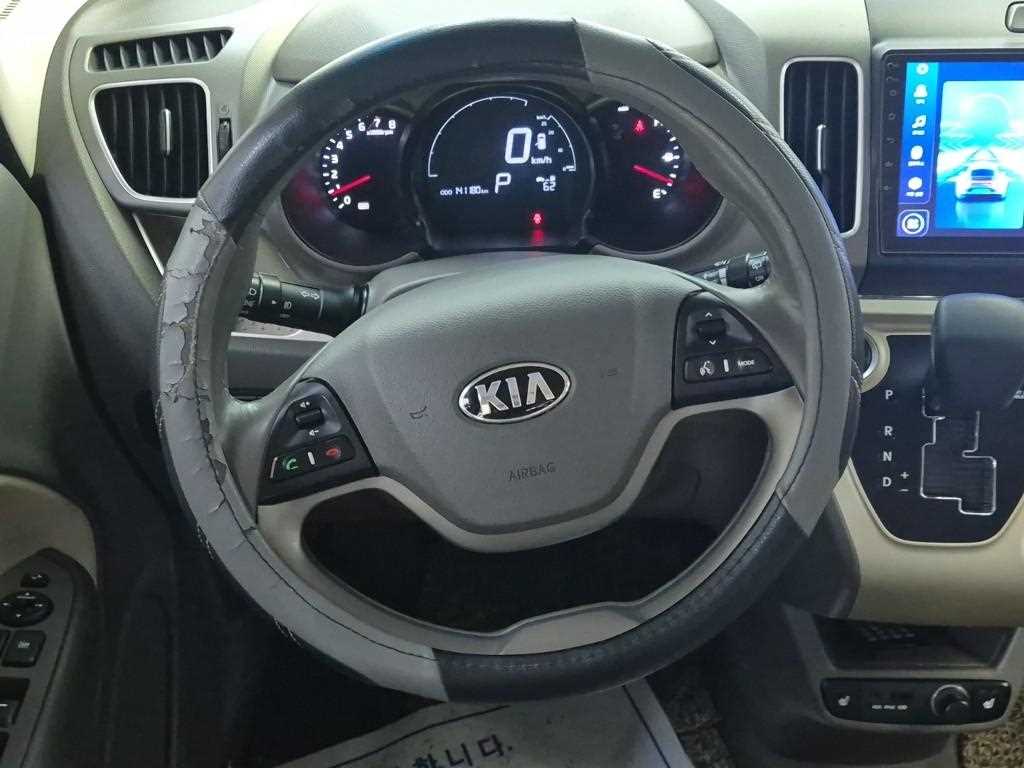 KIA Ray - Vista 9