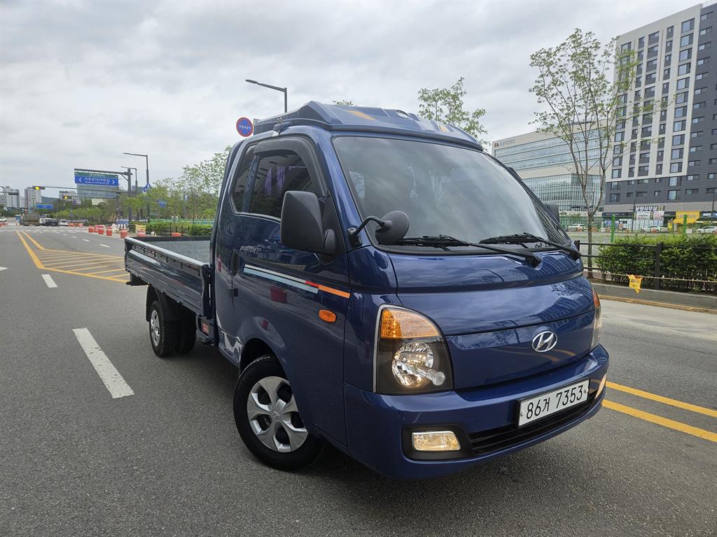 Small Truck Cargo (small) - Vista 3