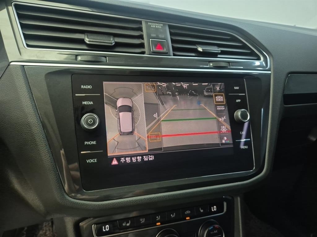 Volkswagen Tiguan - Vista 12