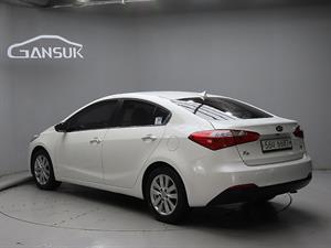 KIA K3 - Vista 6