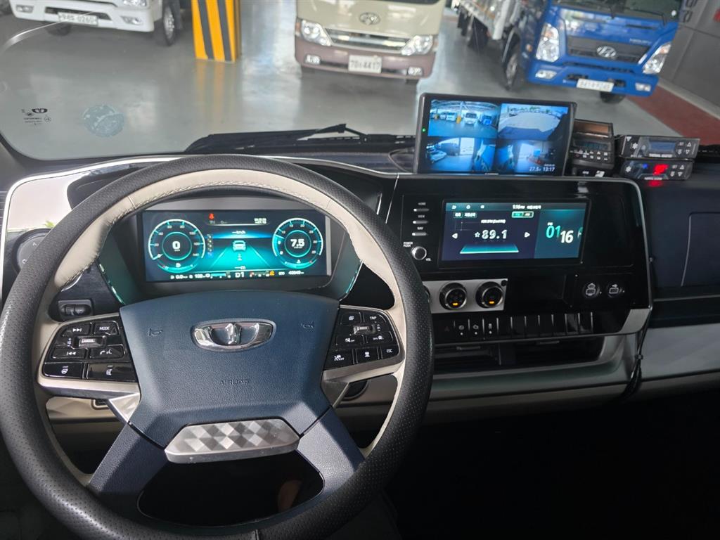 medium and large cargo truck 2025 Blanco - Importación desde Corea - HF Imports Iquique - Foto 15