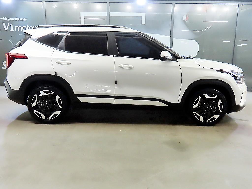 KIA Seltos - Vista 3