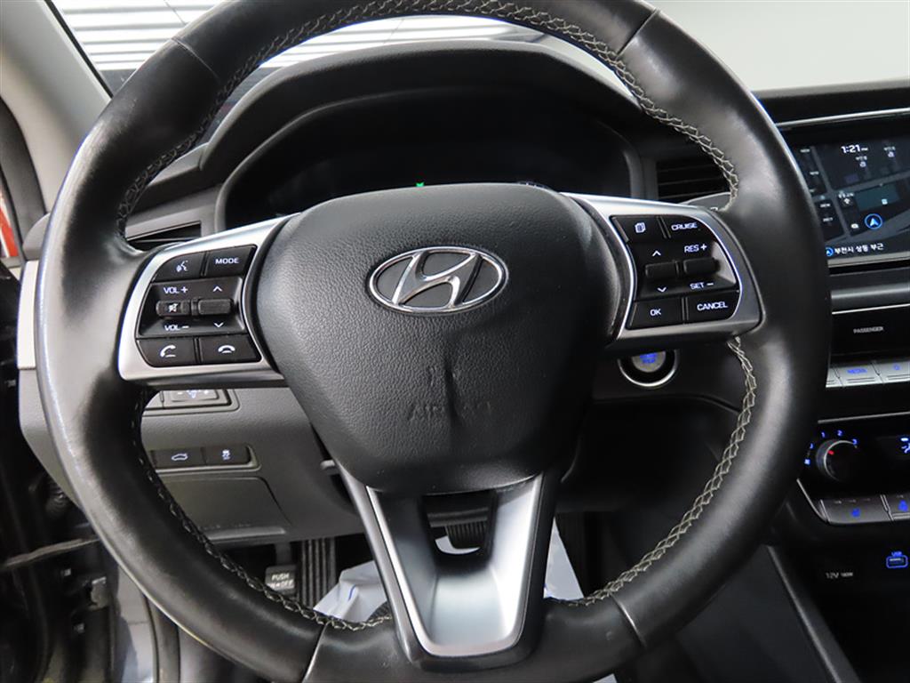 HYUNDAI Sonata - Vista 8