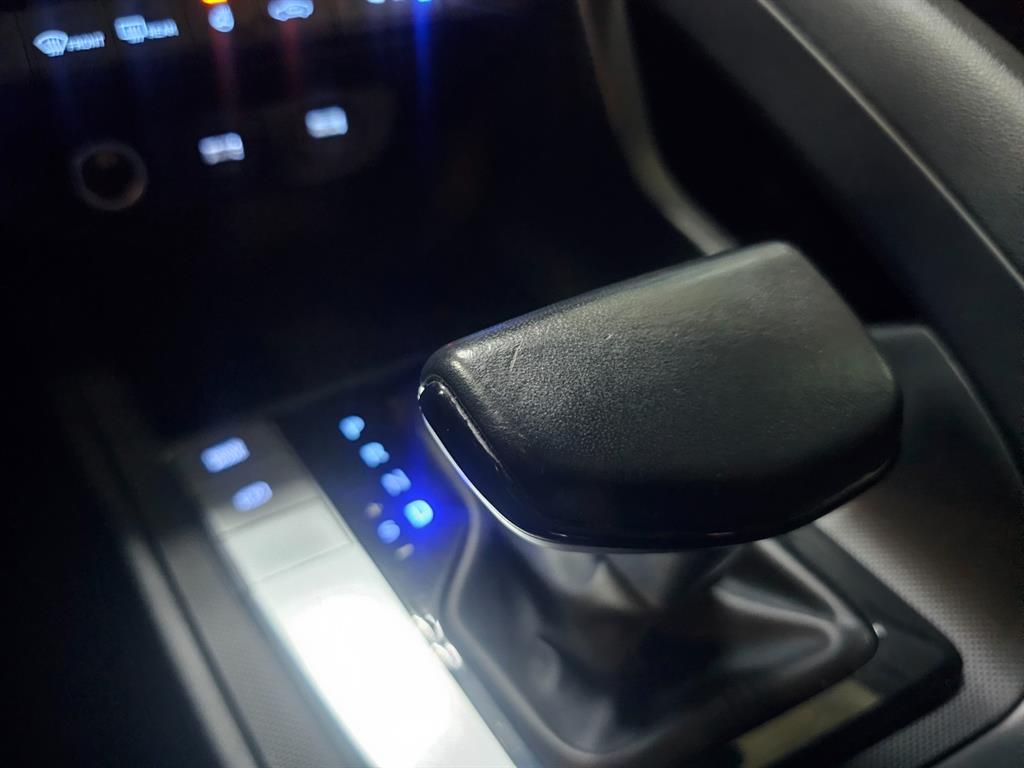 HYUNDAI Avante - Vista 5