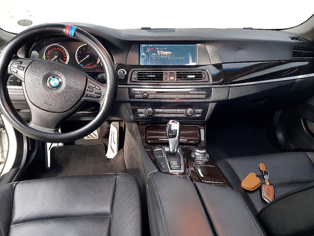 BMW 5 Series - Vista 5