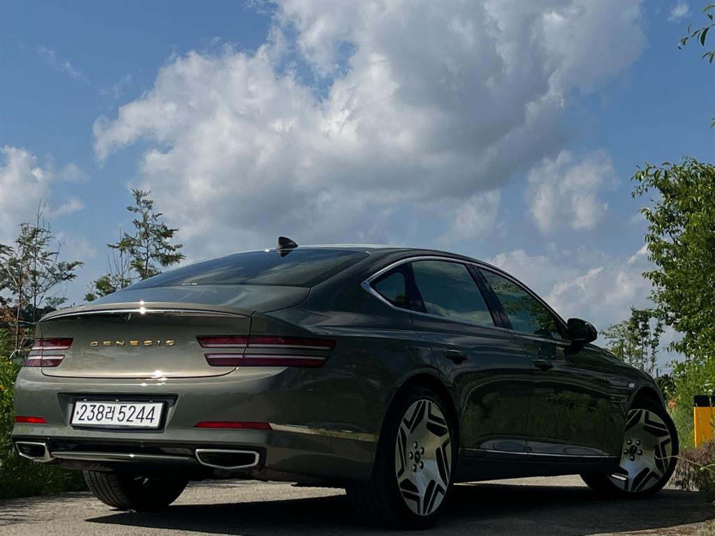 Genesis G80 - Vista 3
