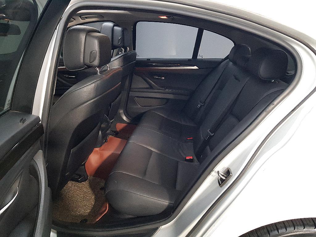 BMW 5 Series - Vista 8