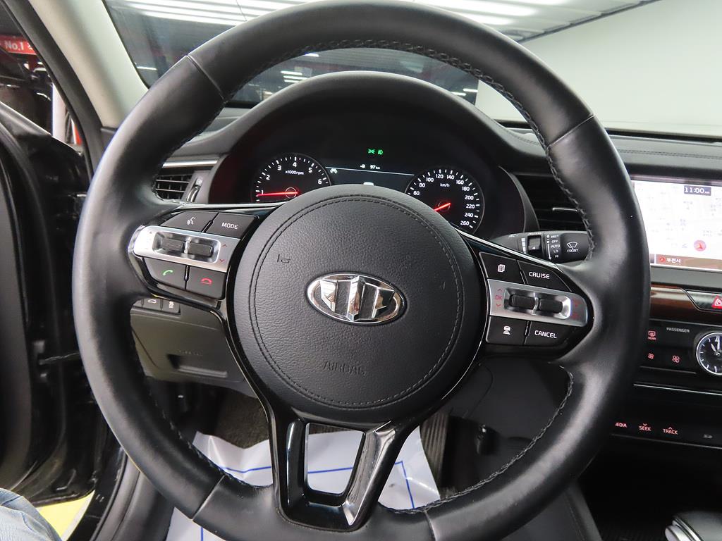 KIA K7 - Vista 8