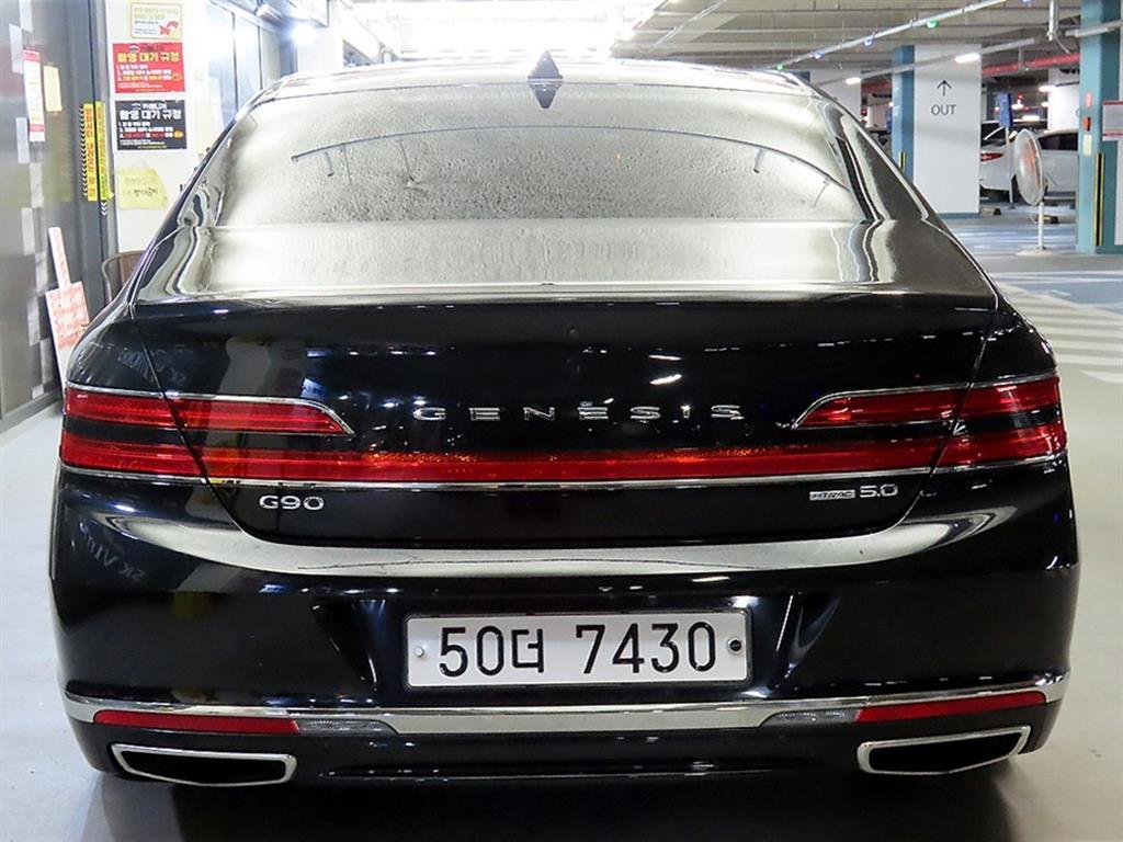 Genesis G90 - Vista 5