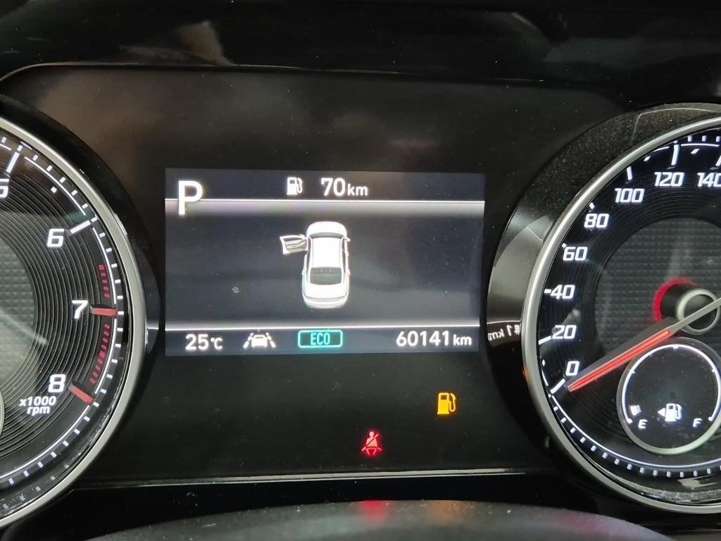 HYUNDAI Grandeur - Vista 6
