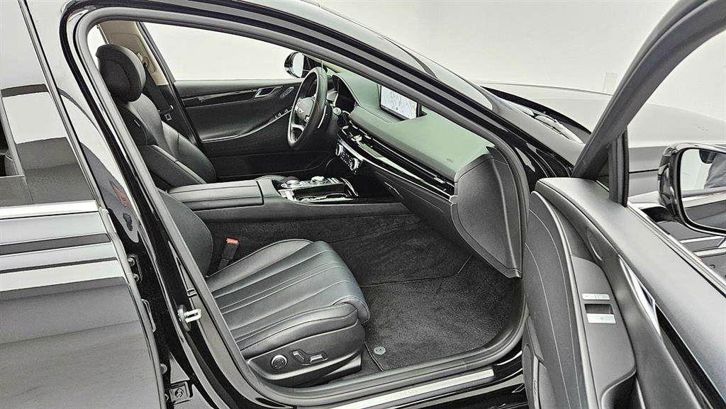 Genesis G80 - Vista 8