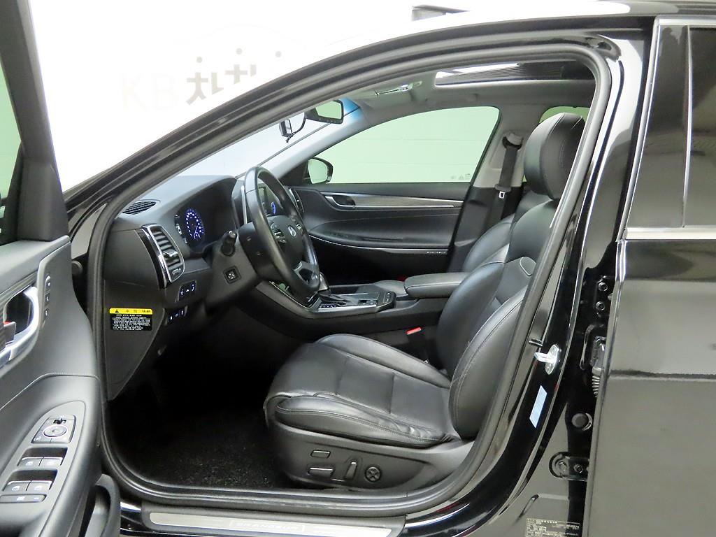 HYUNDAI Grandeur - Vista 11