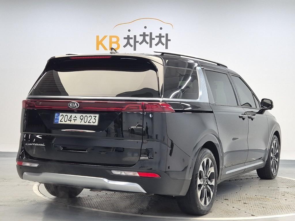 KIA Carnival - Vista 3