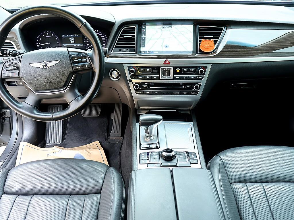 Genesis G80 - Vista 9