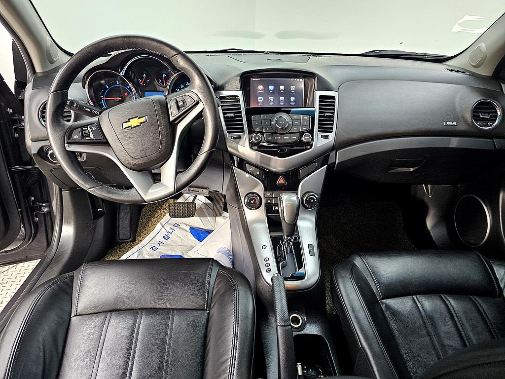 Chevrolet Cruise - Vista 5