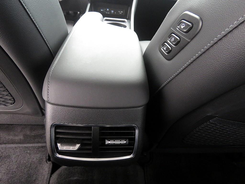 HYUNDAI Sonata - Vista 9