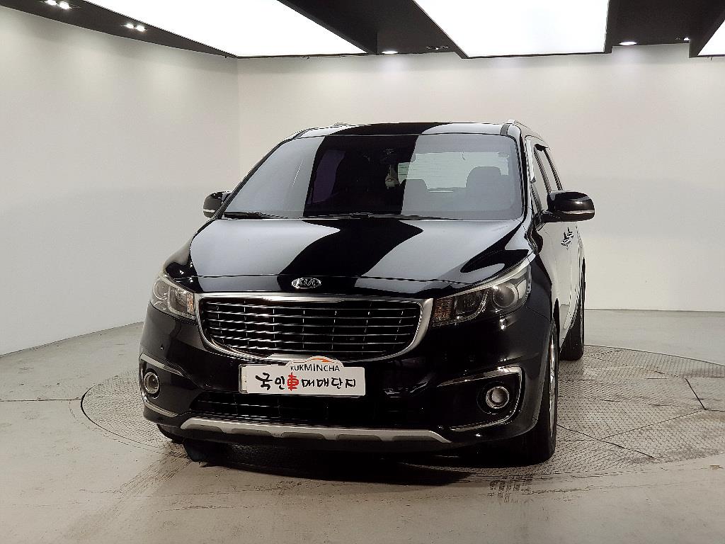 KIA Carnival - Vista 2