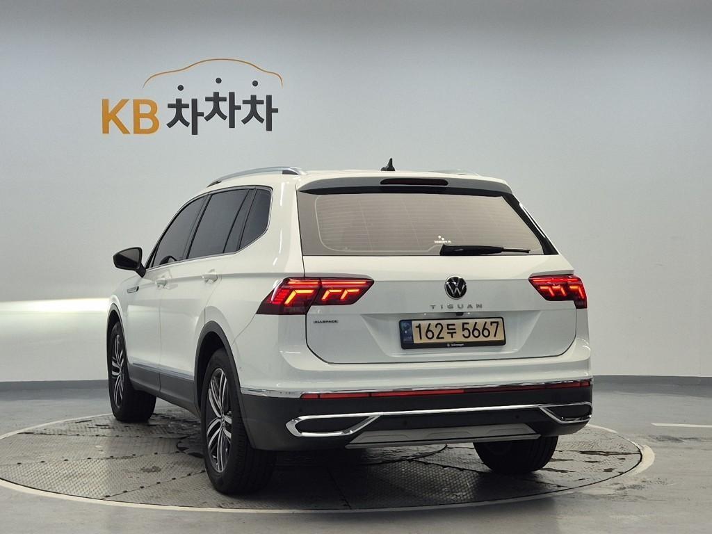 Volkswagen Tiguan - Vista 2