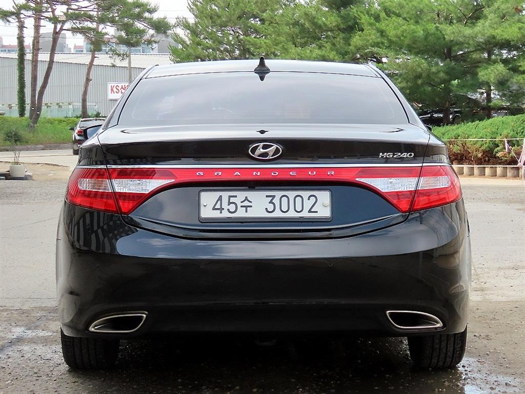 HYUNDAI Grandeur - Vista 4
