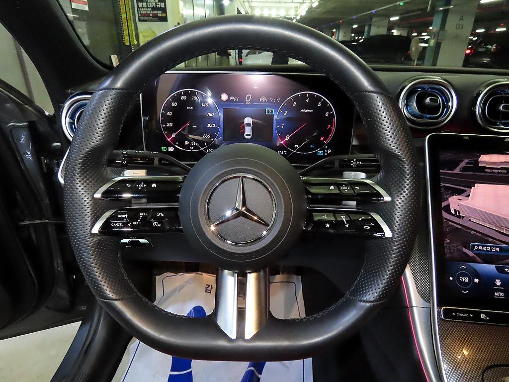 Mercedes Benz C Class - Vista 8
