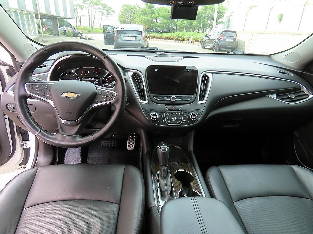 Chevrolet Malibu - Vista 7