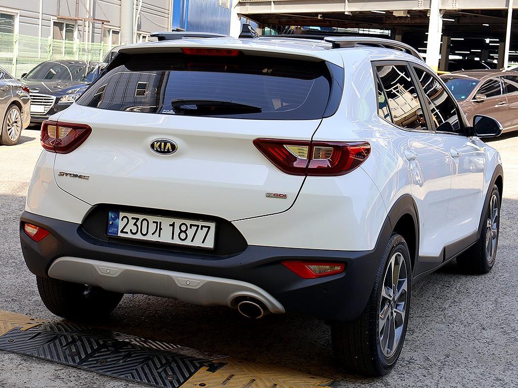 KIA Stonic - Vista 7