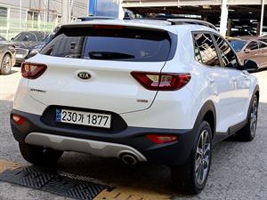 KIA Stonic - Vista 8