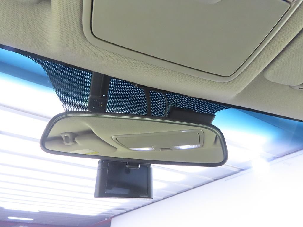 HYUNDAI Avante - Vista 12