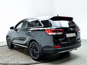 KIA Sorento - Vista 8