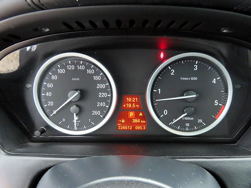 BMW X6 - Vista 9