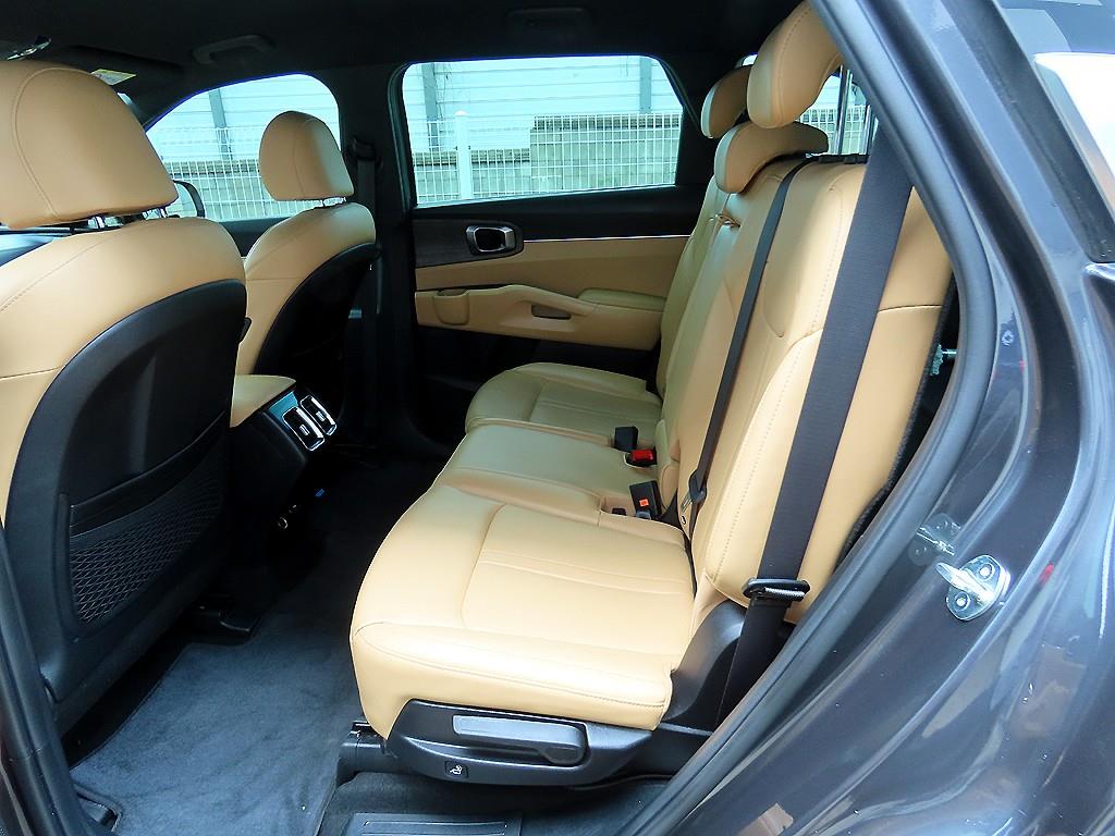 KIA Sorento - Vista 6