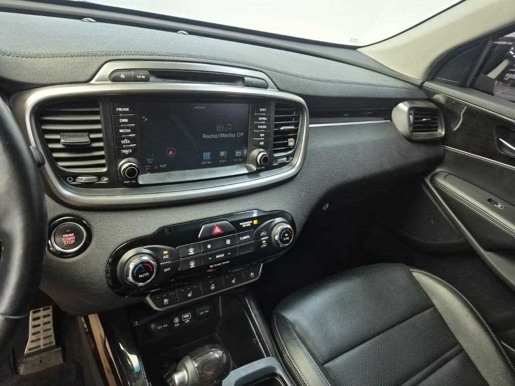 KIA Sorento - Vista 10