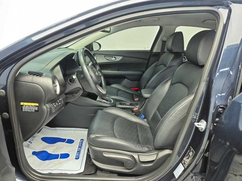 KIA K3 - Vista 11