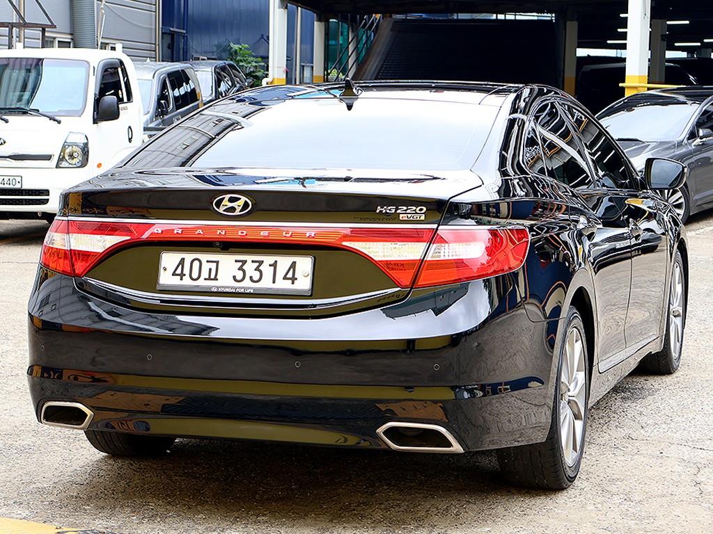 HYUNDAI Grandeur - Vista 7