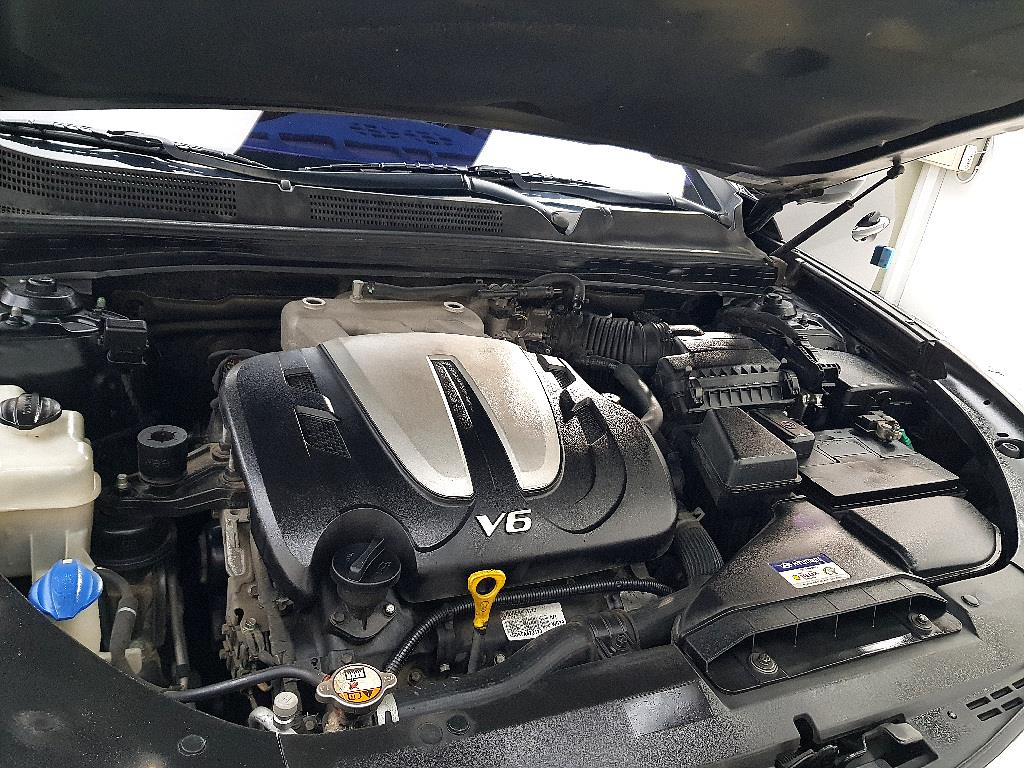 HYUNDAI Grandeur - Vista 6