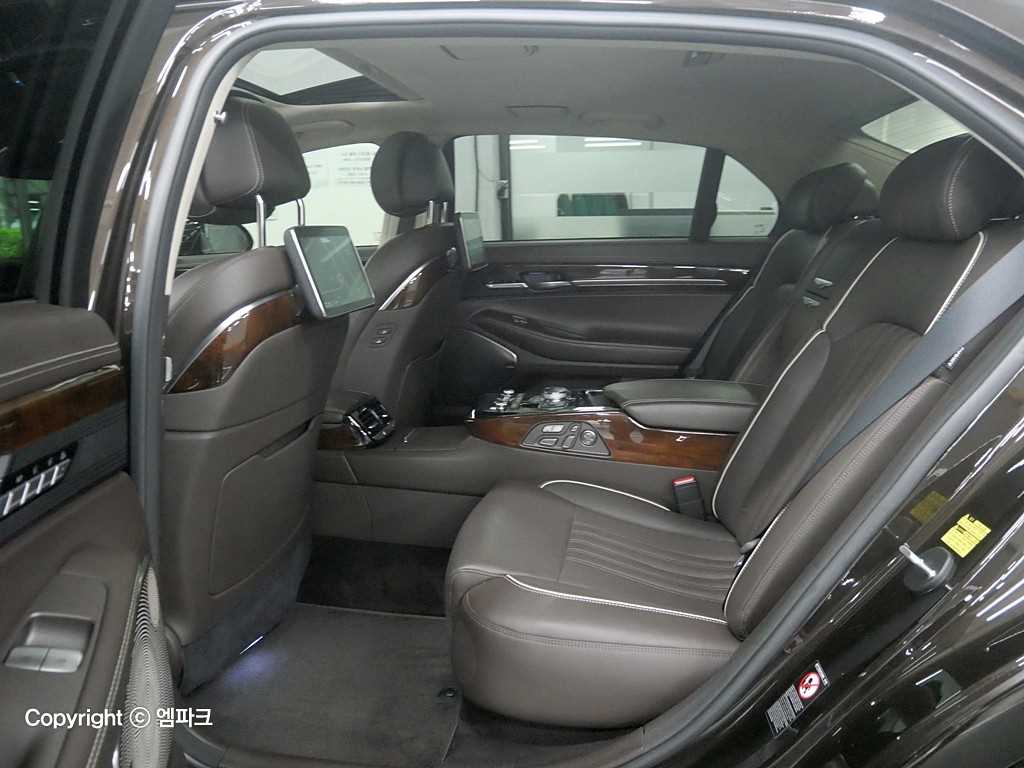 Genesis EQ900 - Vista 11